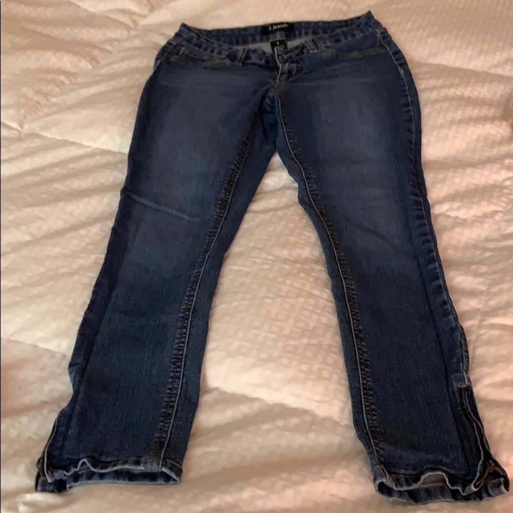 Jeans - Picture 2 of 3